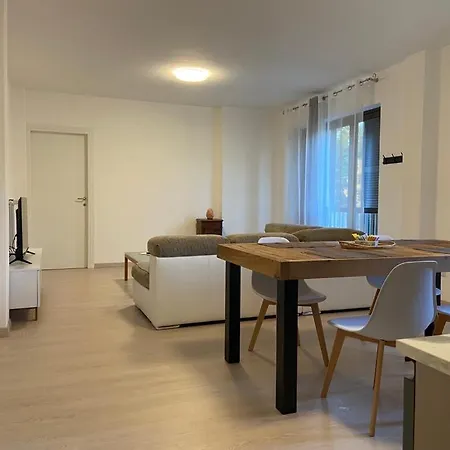 Lägenhet Alpi Retiche